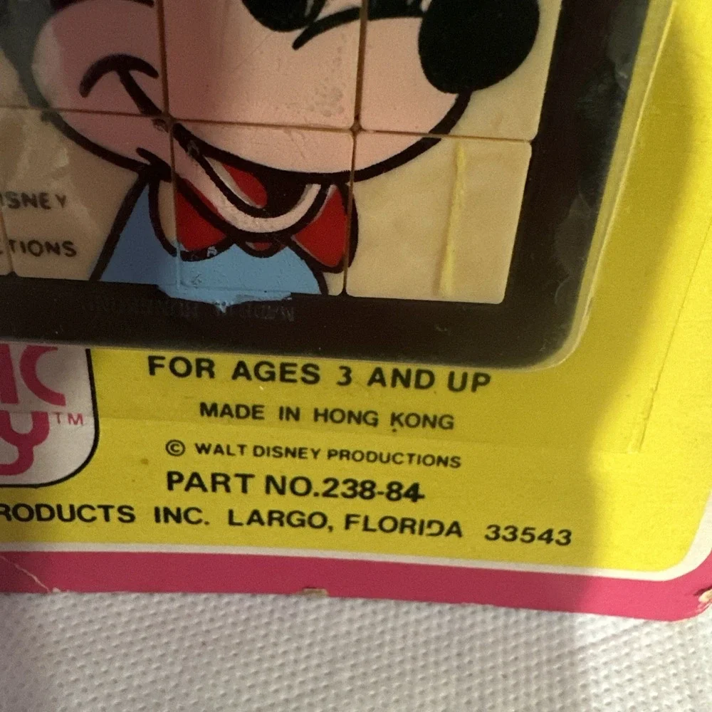 Vtg‎ Walt Disney Mickey & Donald Picture Puzzle Original Package From Hong Kong